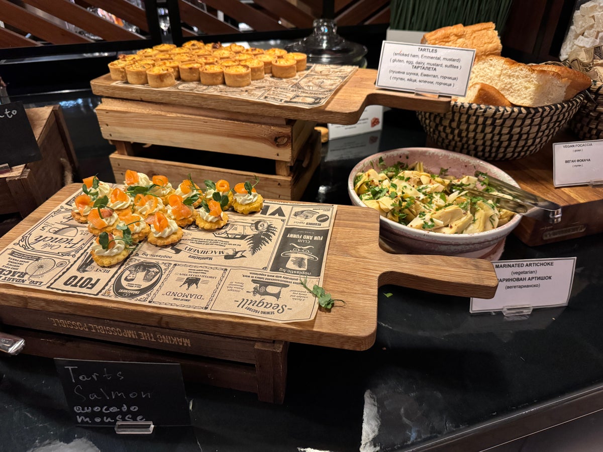 Hyatt Regency Sofia Club happy hour apps