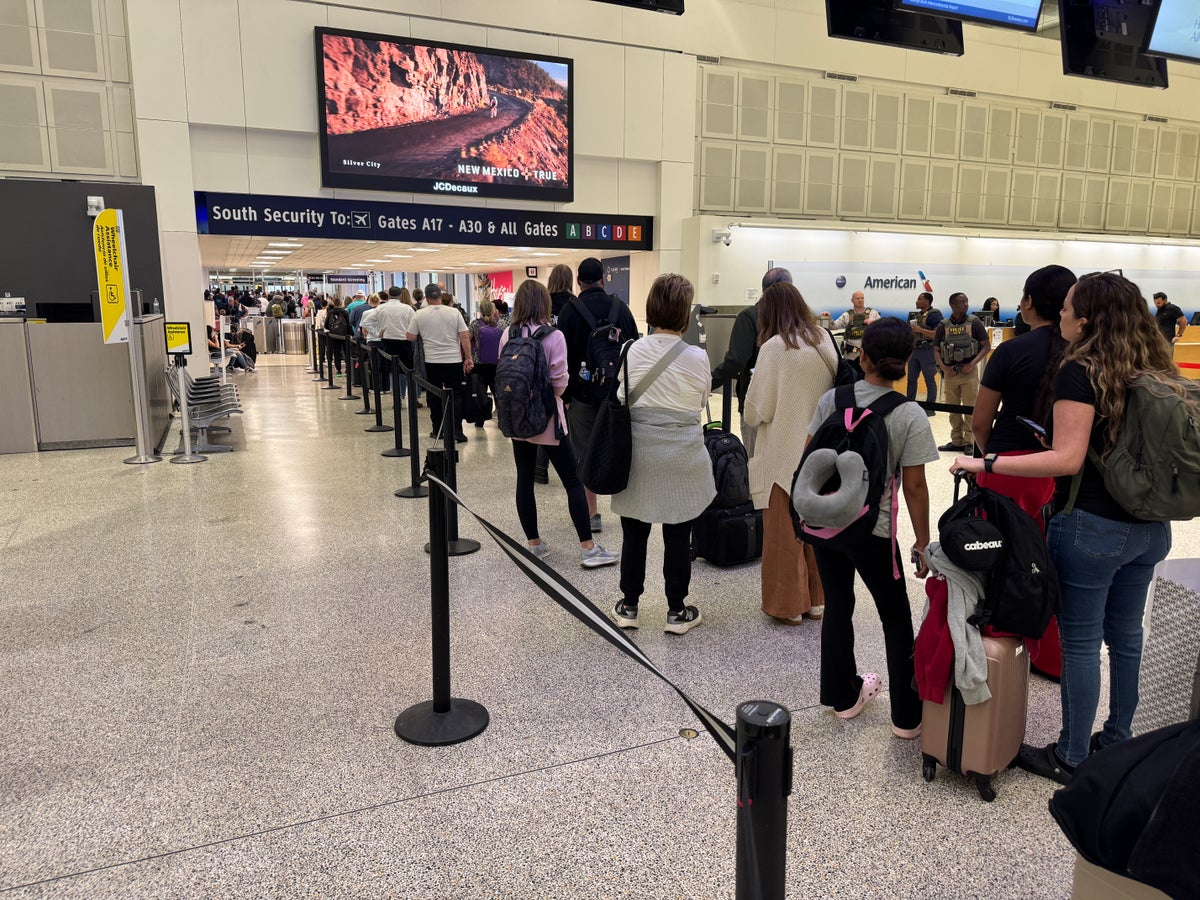 IAH Terminal A 032426 entry