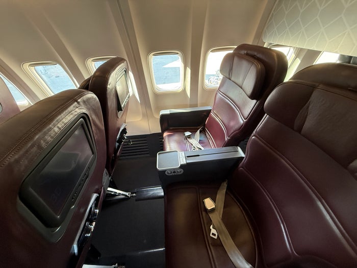 5 Things You Should Know About Qantas Domestic Business Class [Review]