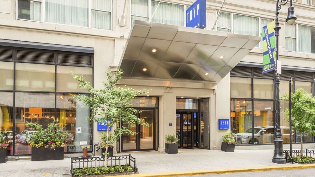 Tryp Wyndham Hotel Front Times Square