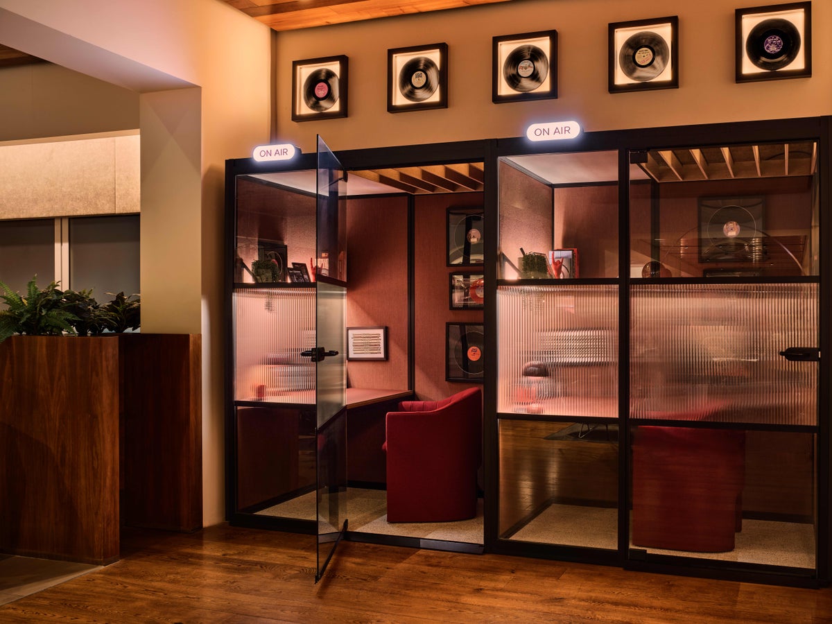 Virgin Clubhouse LHR Work Pods