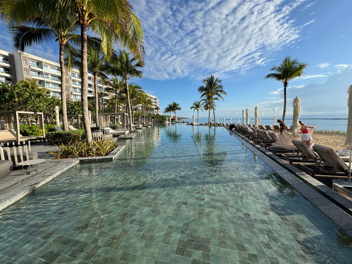 Waldorf Astoria Rivieria Maya lower pool