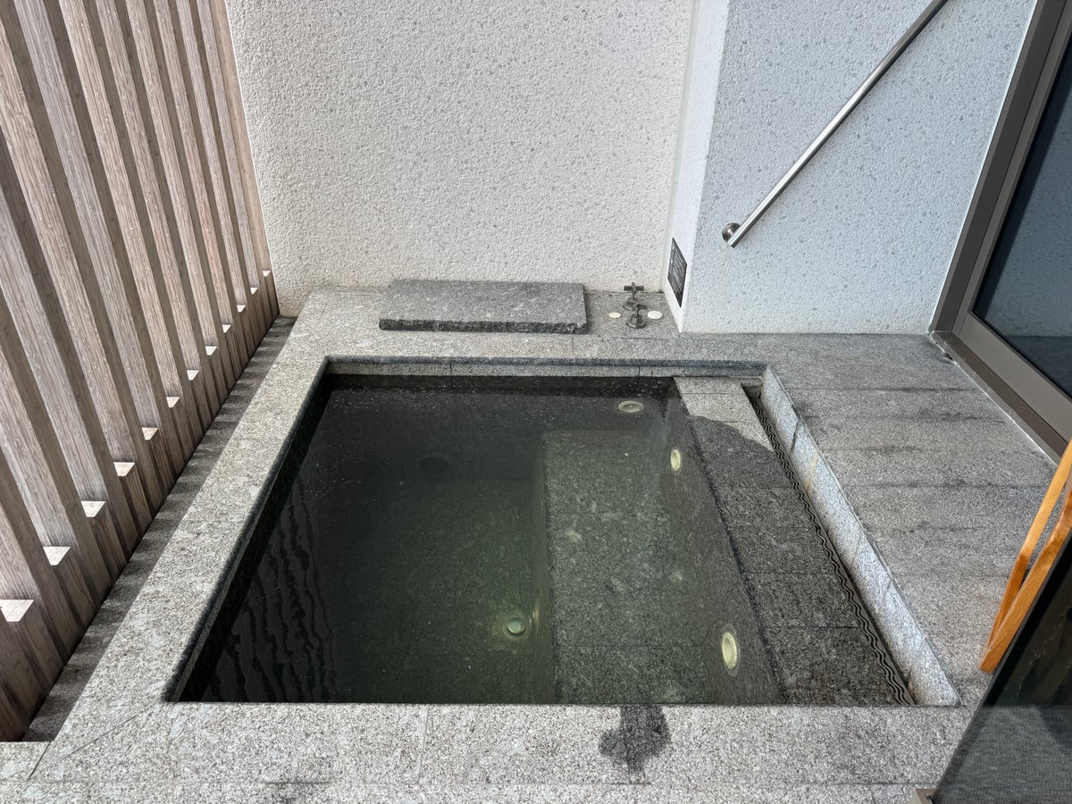 Waldorf Astoria Rivieria Maya outdoor balcony tub Waldorf Astoria Rivieria Maya outdoor balcony tub