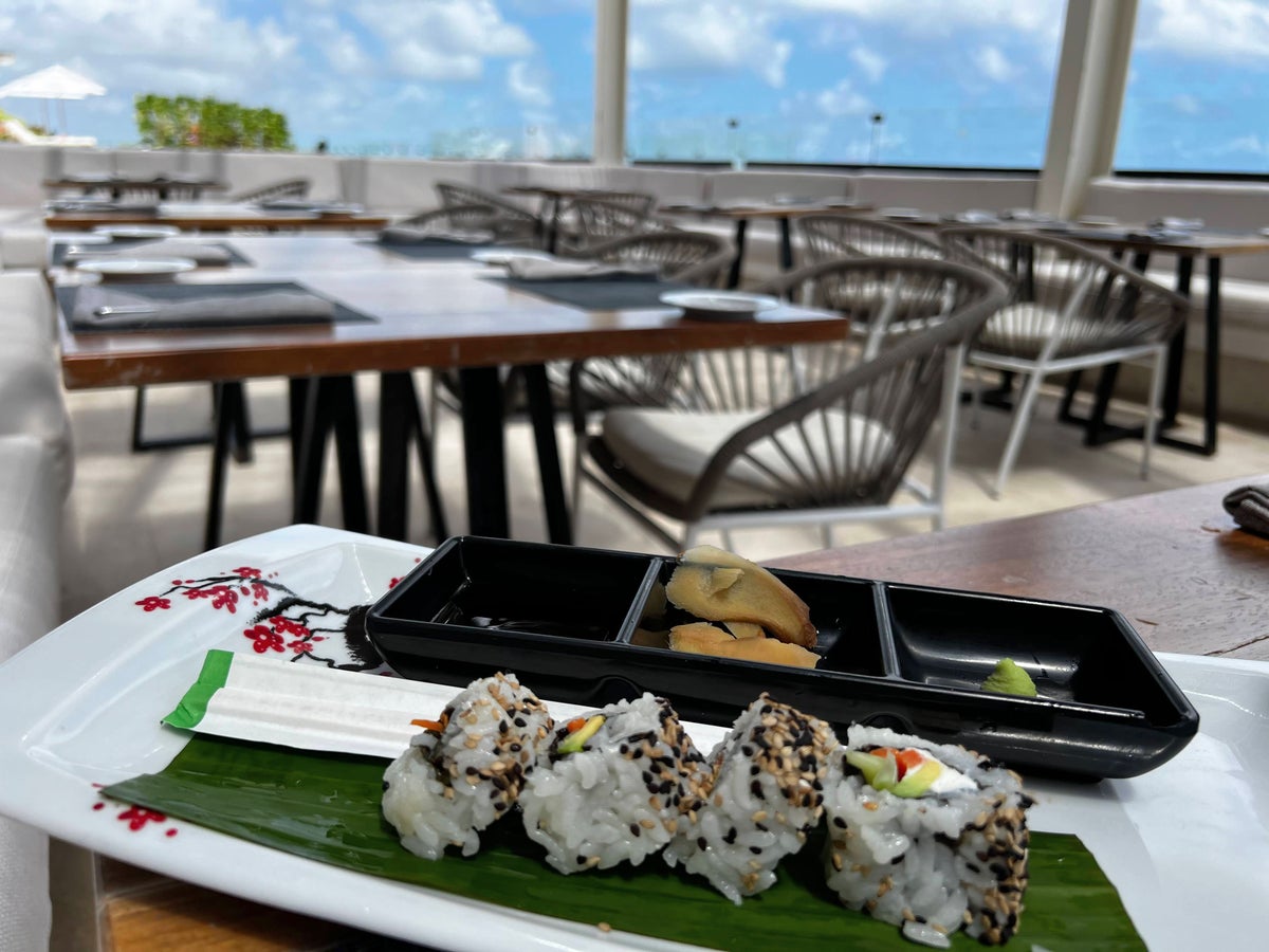 lunch at Gohan sushi lounge