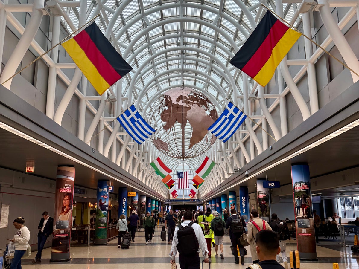 FAA Orders Airlines To Cut Flights at Chicago O’Hare This Summer. Here’s What You Should Know.