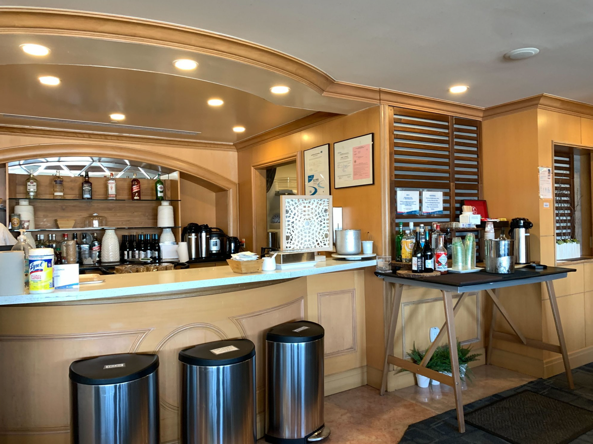 China Airlines Dynasty Lounge SFO China Airlines Dynasty Lounge SFO