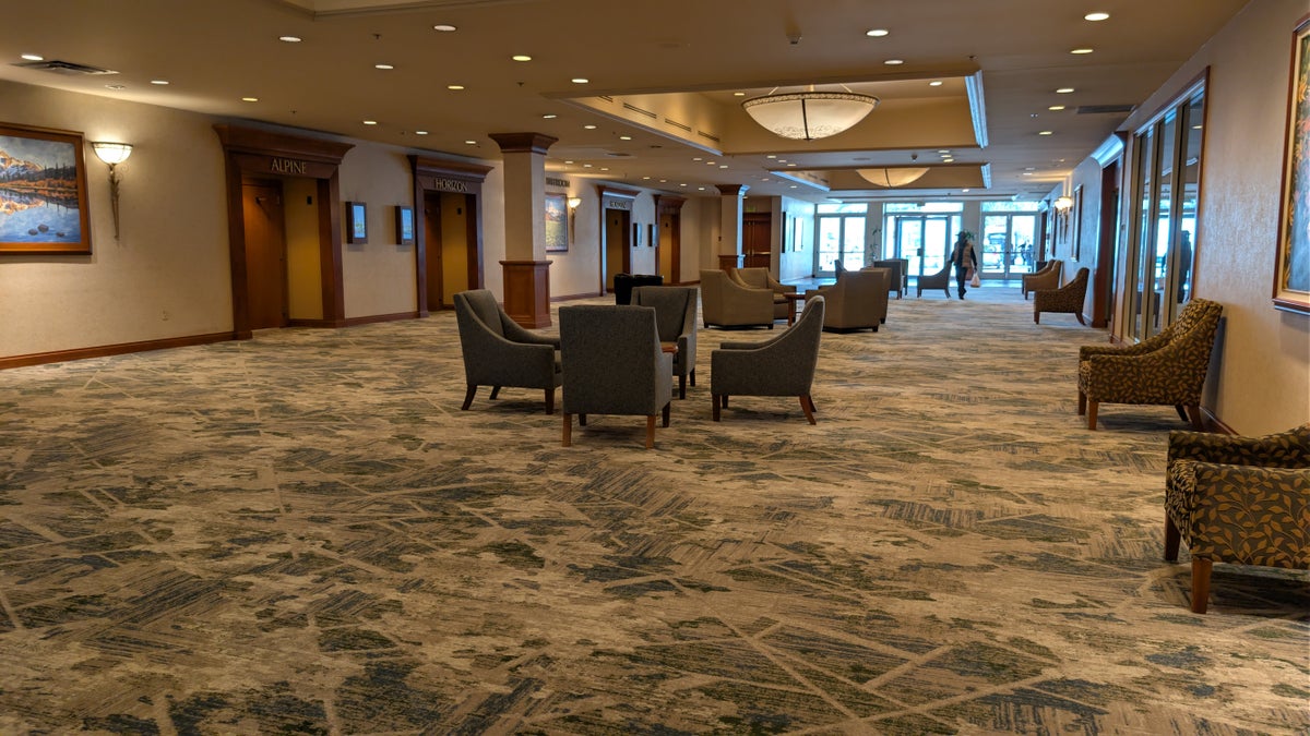 Hilton Seattle Airport & Conference Center conference area