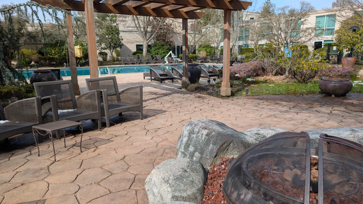 Hilton Seattle Airport & Conference Center courtyard fire pit