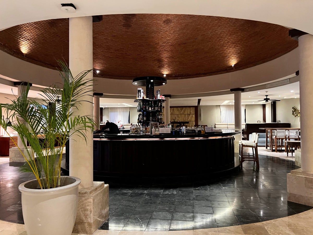 Preferred Club lounge at Dreams Sapphrie