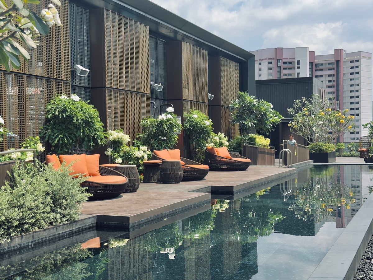 Varel Singapore pool