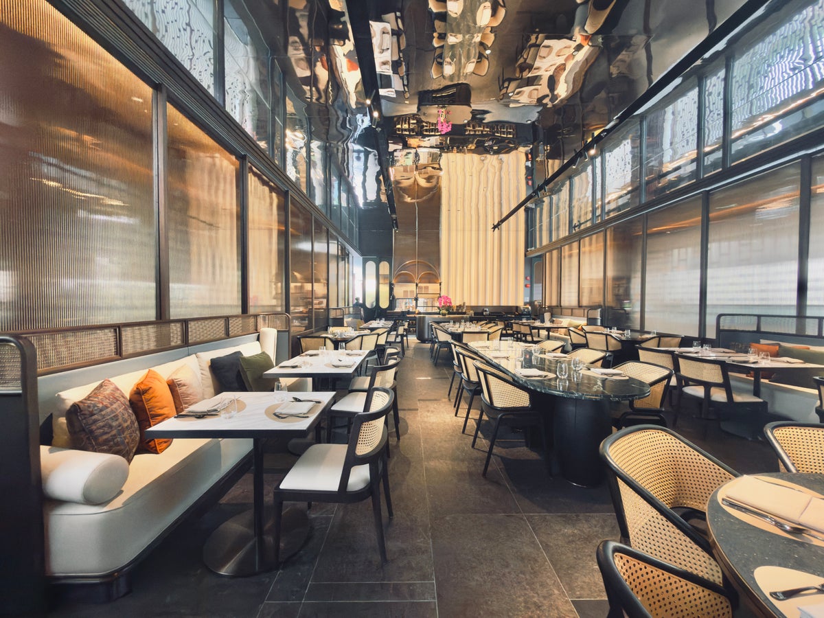 Varel Singapore restaurant