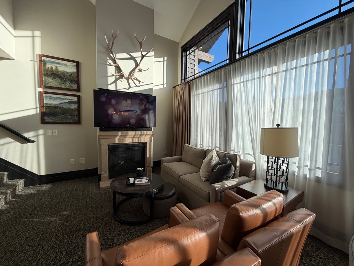 Waldorf Astoria Park City Living Room