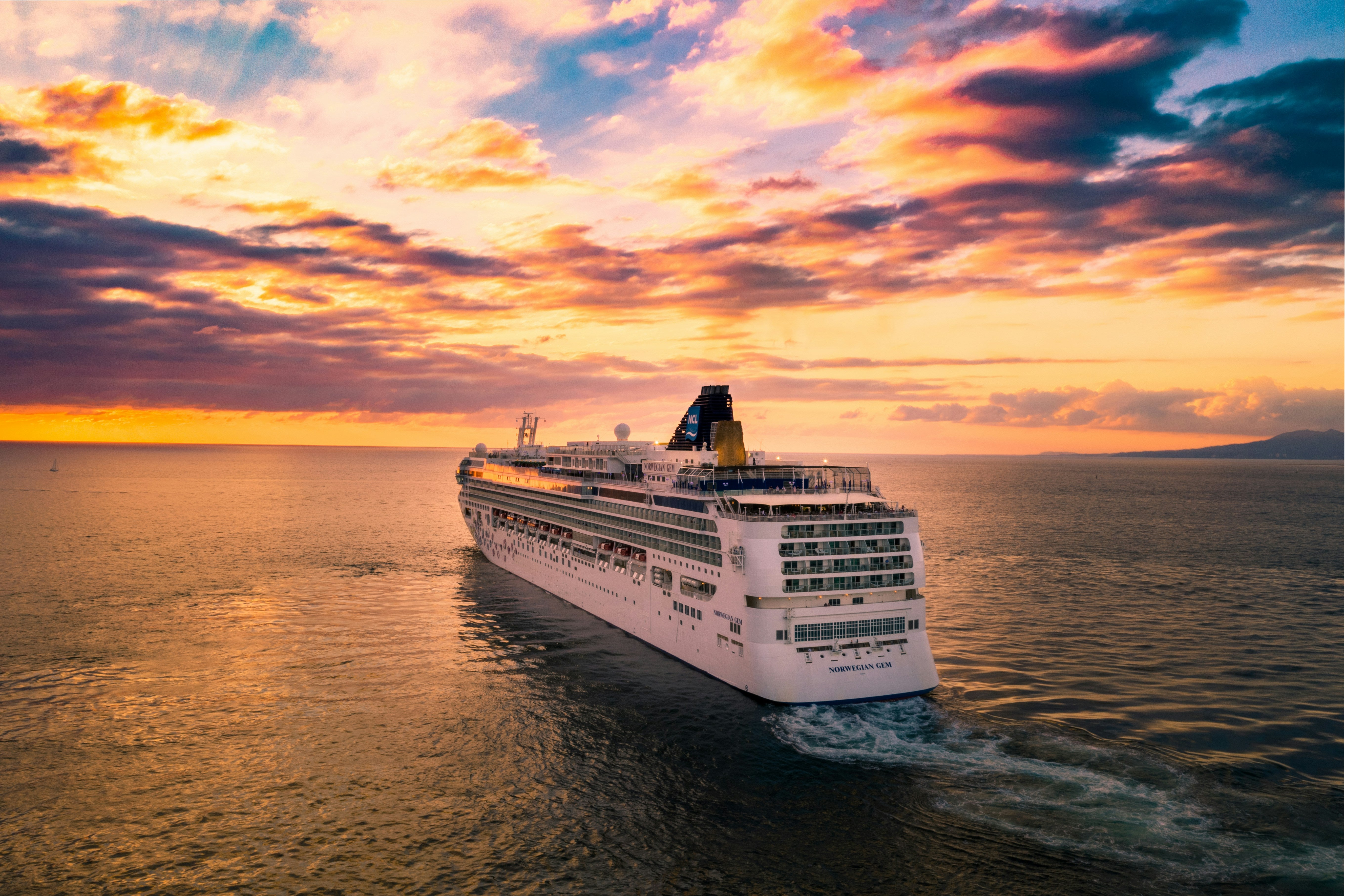 Save $200 on Norwegian Cruise Line with 2026 Amex Offer