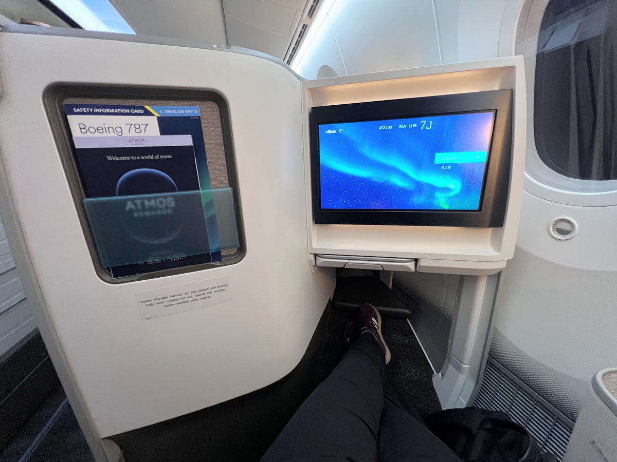 Alaska Airlines 787 9 Business Class suites seat 7J