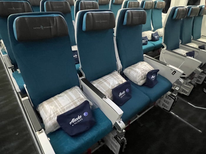 Alaska Airlines 787 9 Dreamliner Extra Comfort economy seat