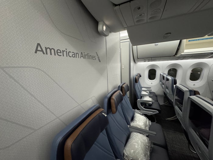 American Airlines 787 9P Economy Cabin