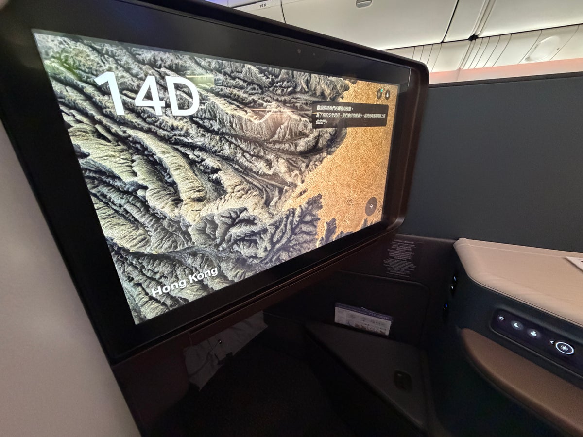 Cathay Pacific Aria Suites IFE Cathay Pacific Aria Suites IFE