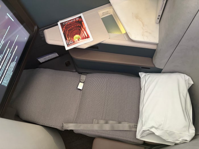 Cathay Pacific Aria Suites lie flat bed