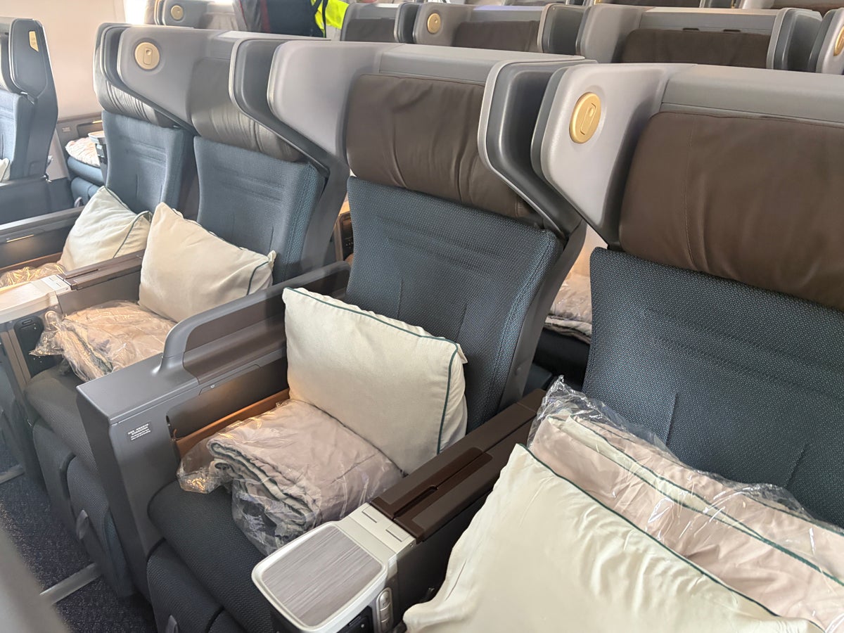 Cathay Pacific Premium economy seats