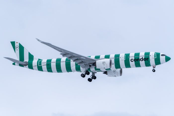 Condor A330 900