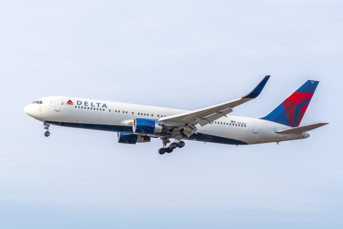 Delta 767 300