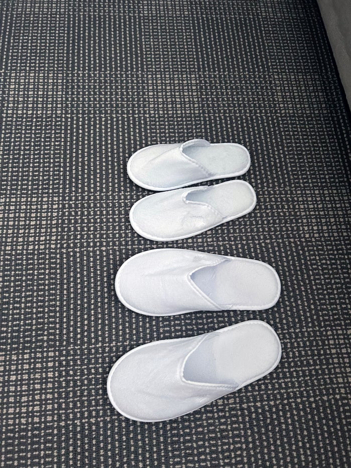 Four Seasons One Dalton Boston kid slippers