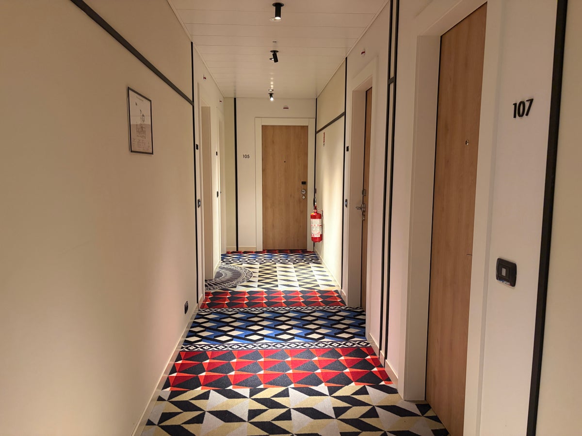 Hotel Indigo Florence carpet pizzazz