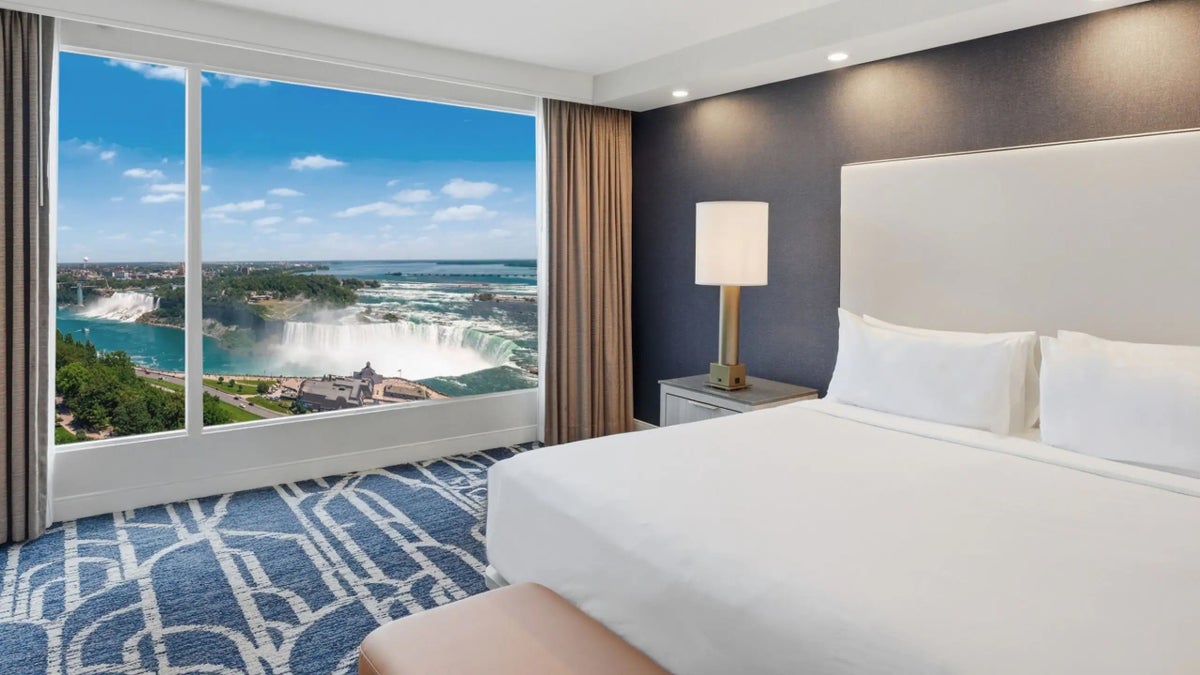 Hyatt Regency Niagara Falls King Bed Suite.16x9