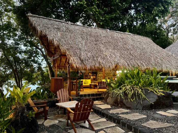 Jicaro Island bar