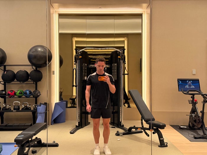 Kimpton Era New York gym selfie