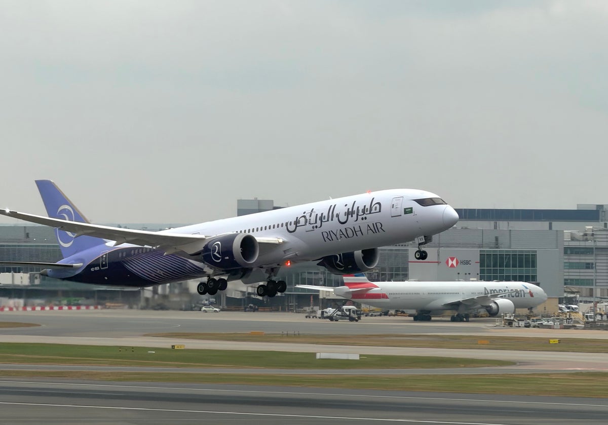 Effects of Spirit’s Demise, Concierge Key Private Terminal, New Routes, and More Airline News