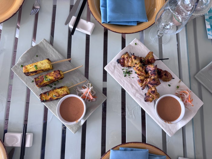 Sheraton Denarau Villas Wet Edge satay
