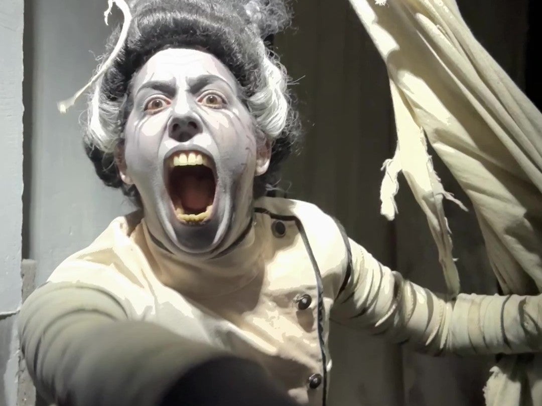 Universal Horror Unleashed Las Vegas Bride of Frankenstein scare