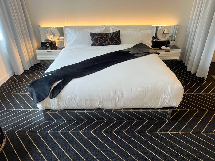 W Monreal king guest room