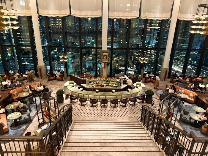 Waldorf Astoria Osaka Peacock Alley Night View