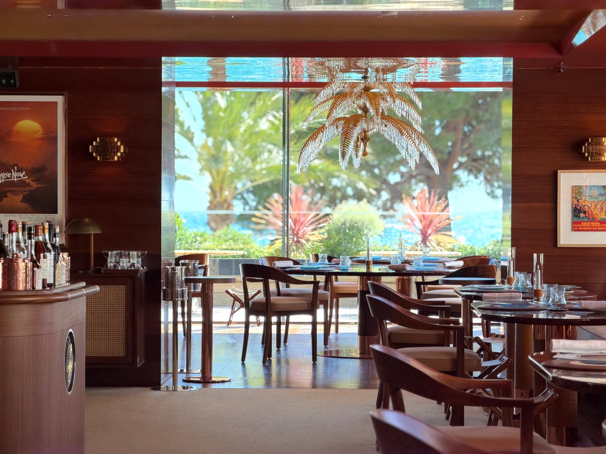 White Lotus Hotel Martinez Hyatt La Palme dOr restaurant White Lotus Hotel Martinez Hyatt La Palme dOr restaurant