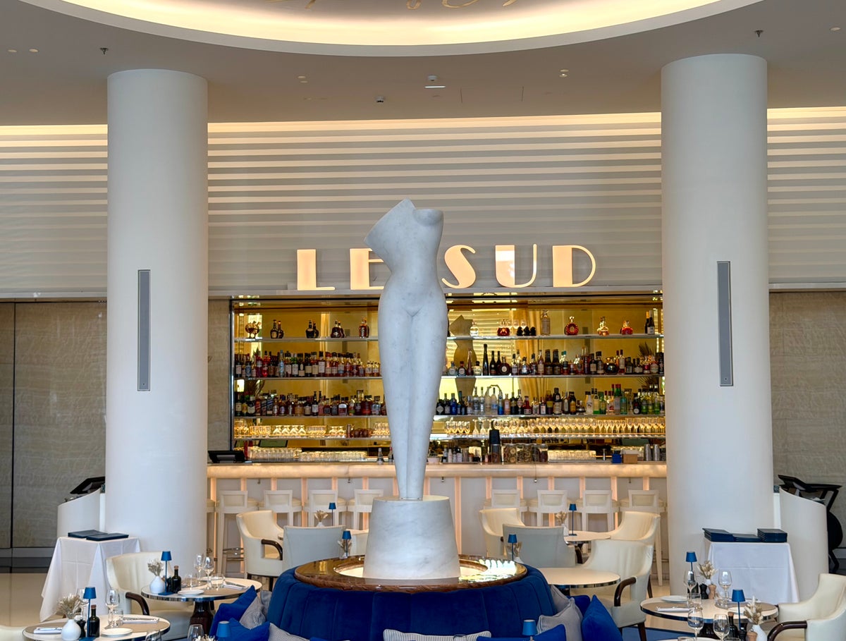 White Lotus Hotel Martinez Hyatt Le Sud bar and restaurant White Lotus Hotel Martinez Hyatt Le Sud bar and restaurant