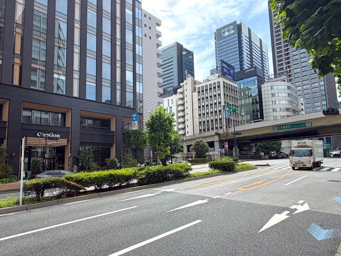 Caption by Hyatt Kabutocho Tokyo with highway
