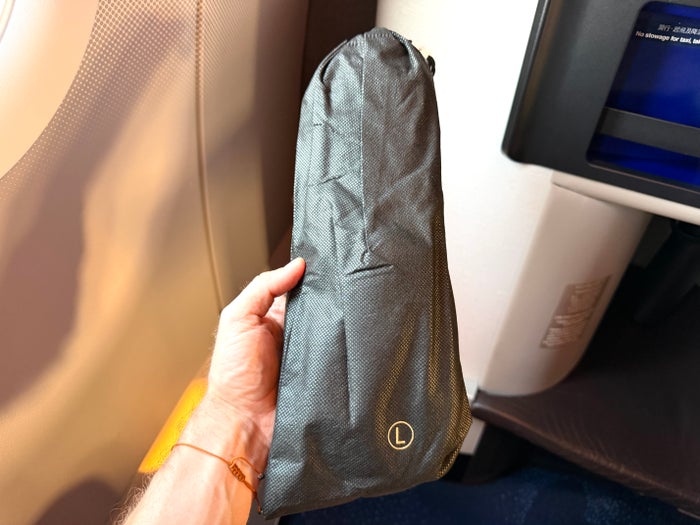 China Airlines Airbus A321neo business class slipper pack
