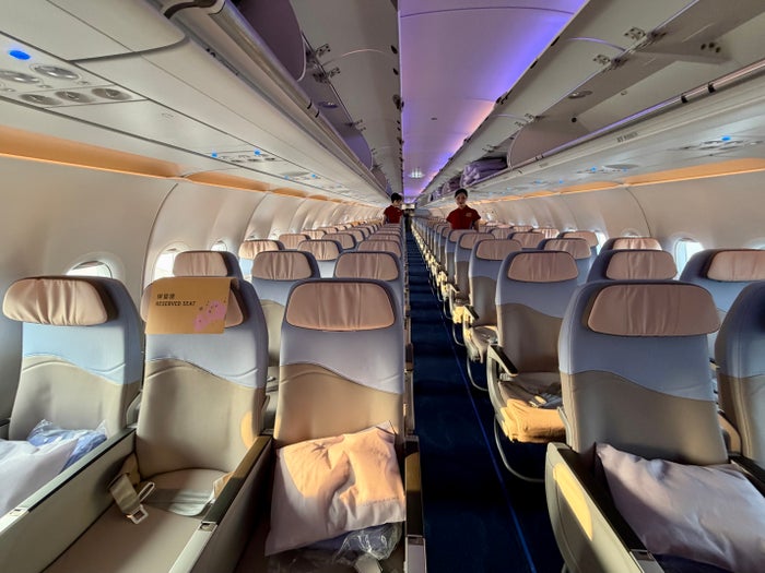 China Airlines Airbus A321neo economy cabin