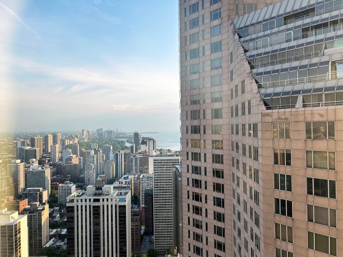 Four Season Chicago Room 3805 northside view