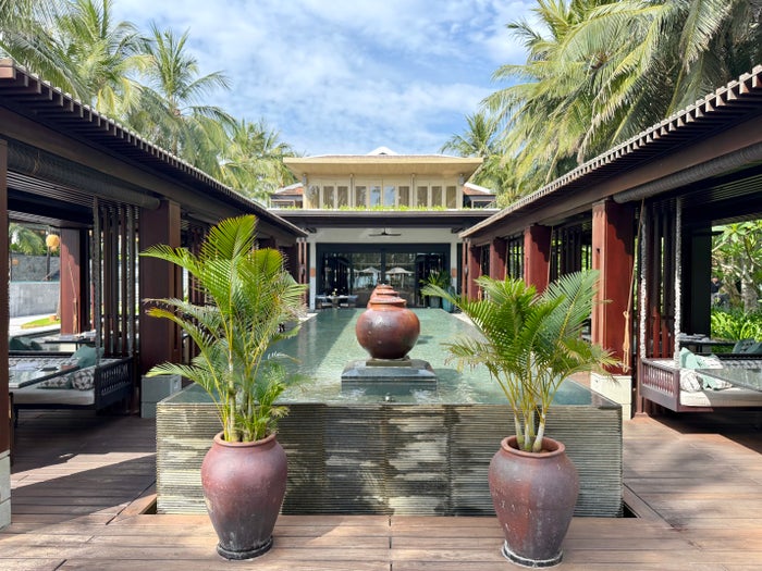 Four Seasons The Nam Hai cafe Nam Hai at breakfast