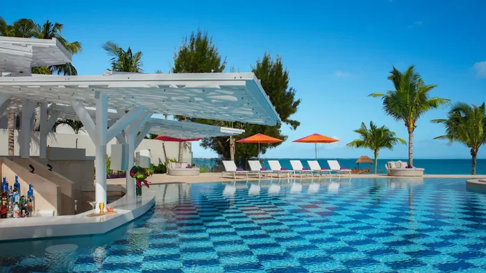 Hyatt Breathless Soul pool