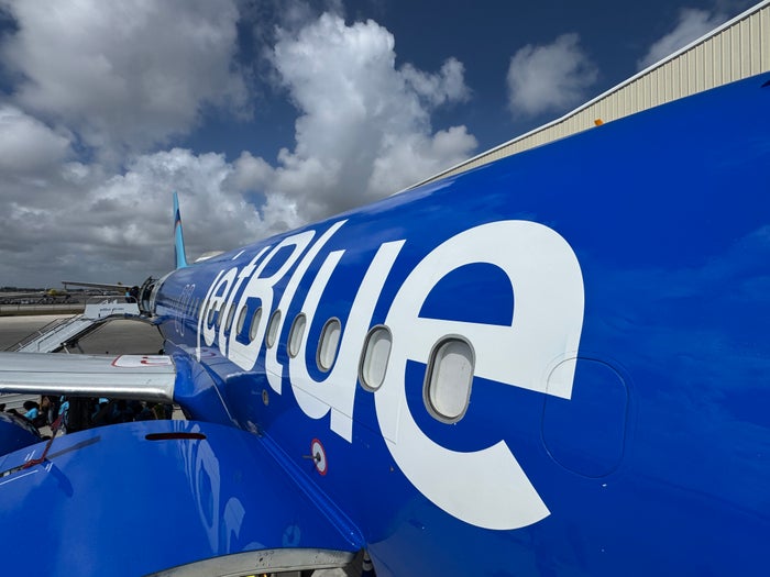 How I Turned 1 Family Vacation Into JetBlue Mosaic Status Through 2028