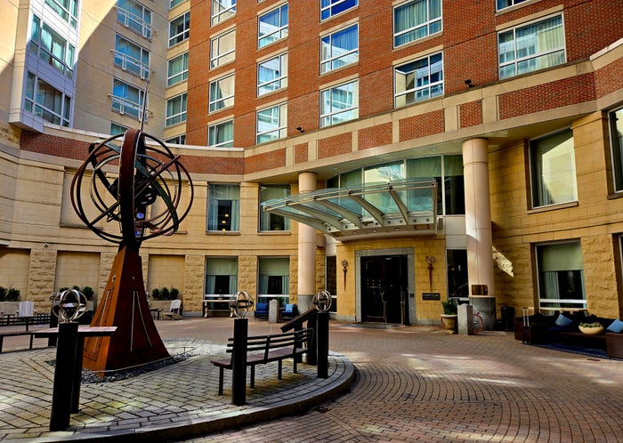 Kimpton Marlowe Boston Entrance