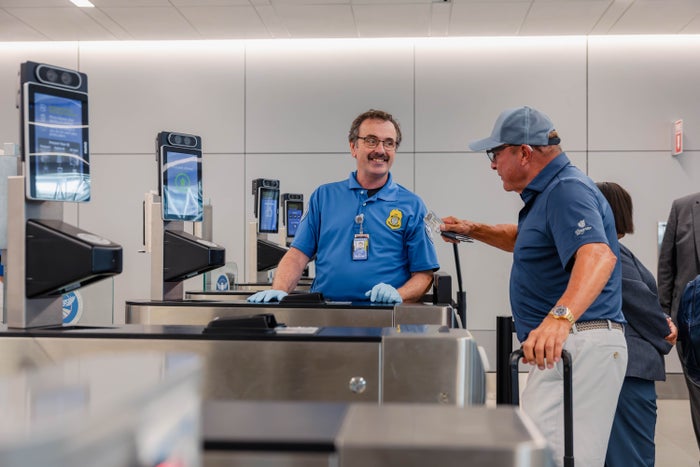TSA E Gates CLT
