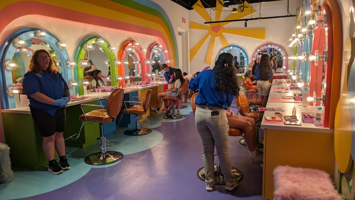 Universal Kids Resort TrollsFest Sparkle Shine Glitter Glow makeover