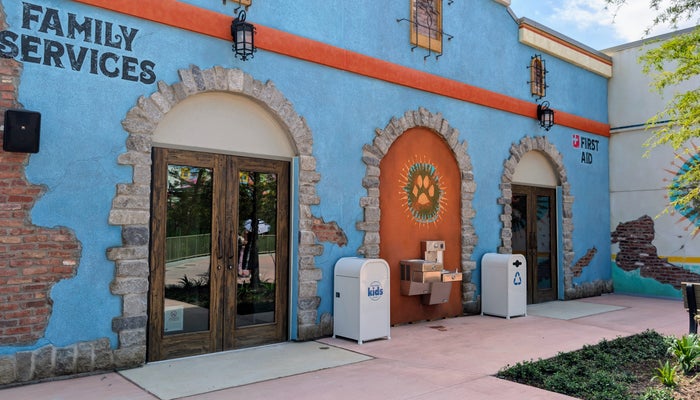 Universal Kids Resort family services