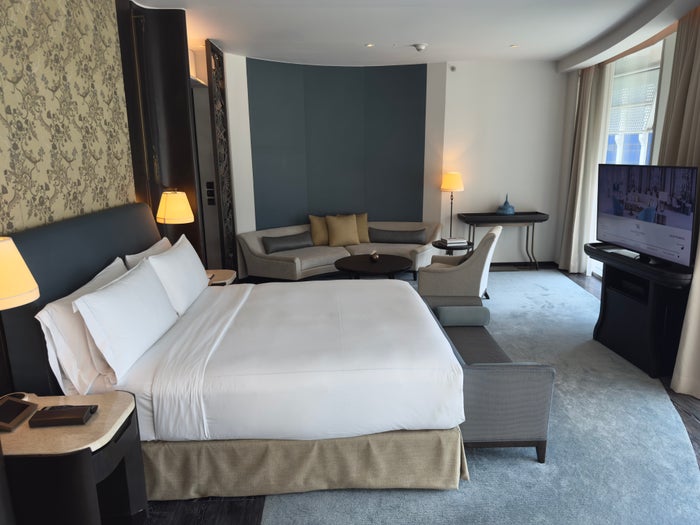 Waldorf Astoria Bangkok suite room
