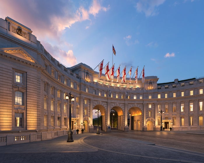 Waldorf Astoria London Admiralty Arch Exterior
